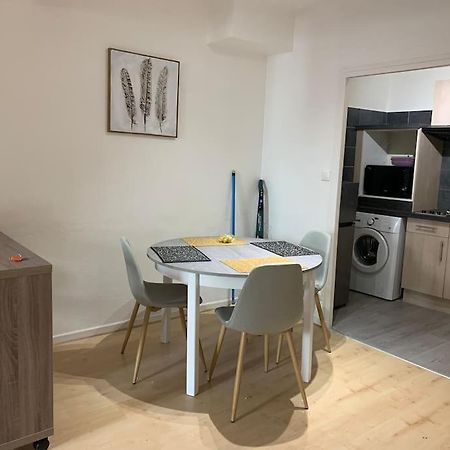 Aubenas : Beau Studio, Proche Du Chateau Exterior foto